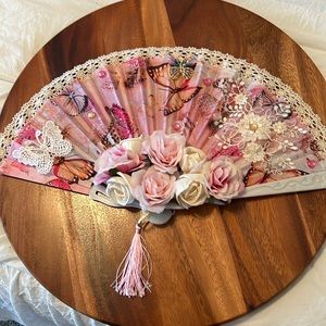 Gorgeous, decorated handheld fan